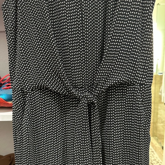 Vince Camuto medium jumpsuit, romper, black-and-white zip up pants sleeveless - Picture 2 of 7